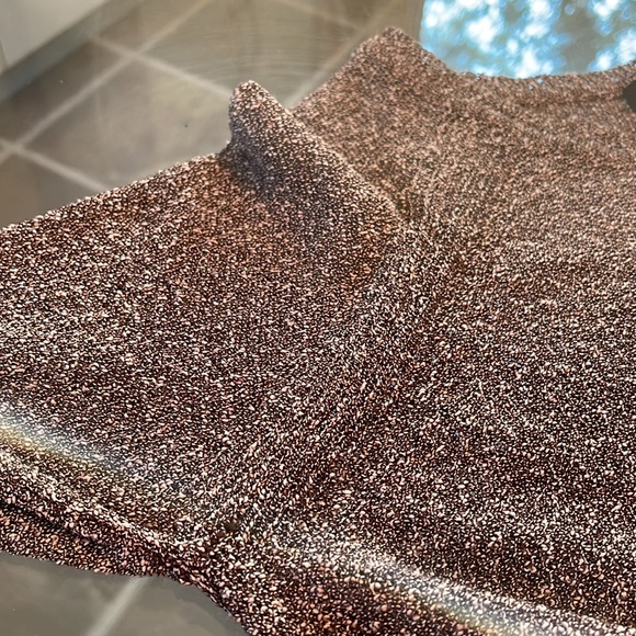 Cyrus, M light poly/rayon sheer summer sweater,long sleeves, great layer - Picture 10 of 10